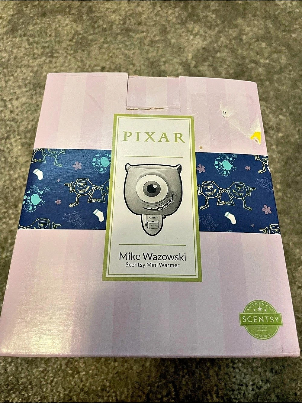 Scentsy Mike Wazowski Scentsy Mini Warmer Green & White